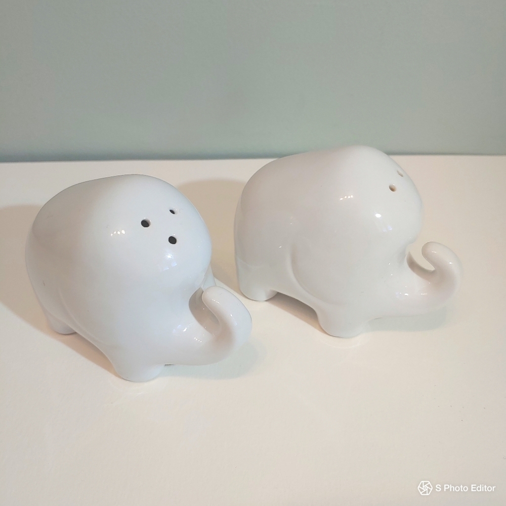 Whimsy White ceramic Elephant Salt and Pepper eclectic kitchen dining Shakers